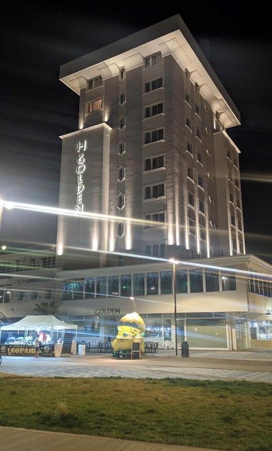 Hotel Golden Римини Экстерьер фото