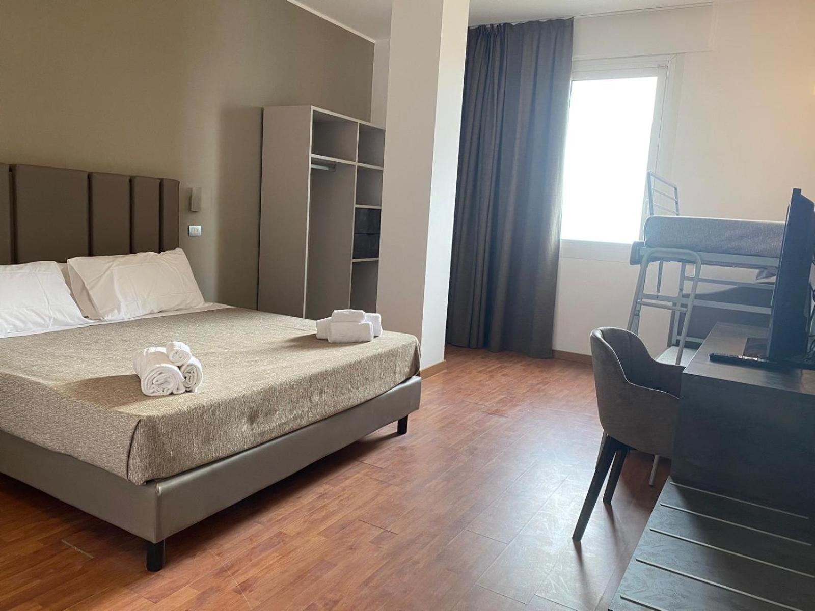 Hotel Golden Римини Экстерьер фото